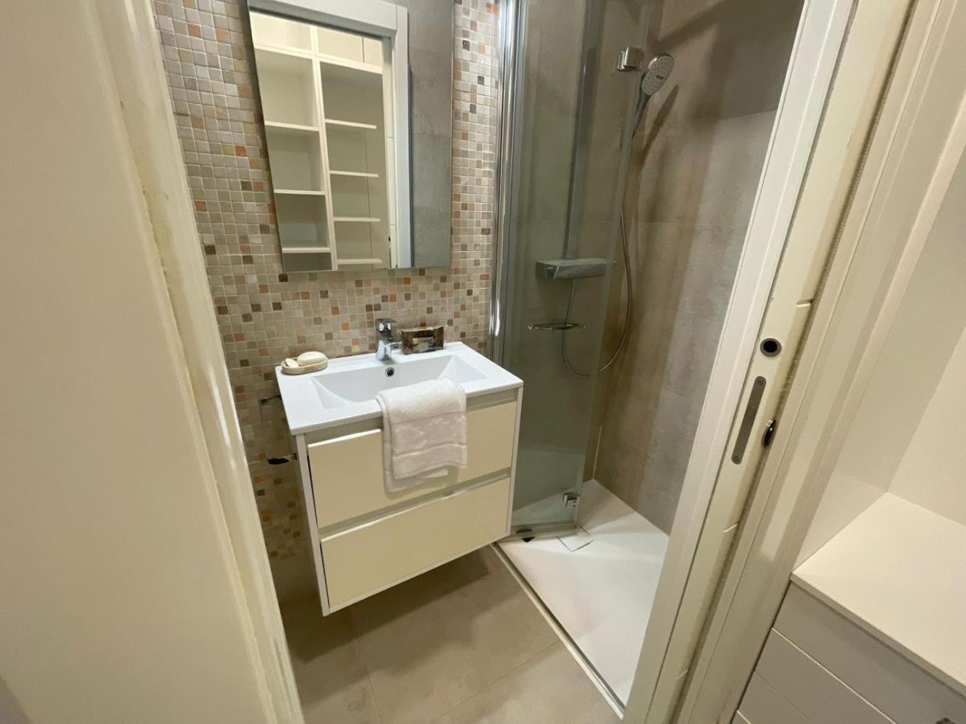 Appartement Nuevo! Piso En Pleno Centro à Santander Extérieur photo